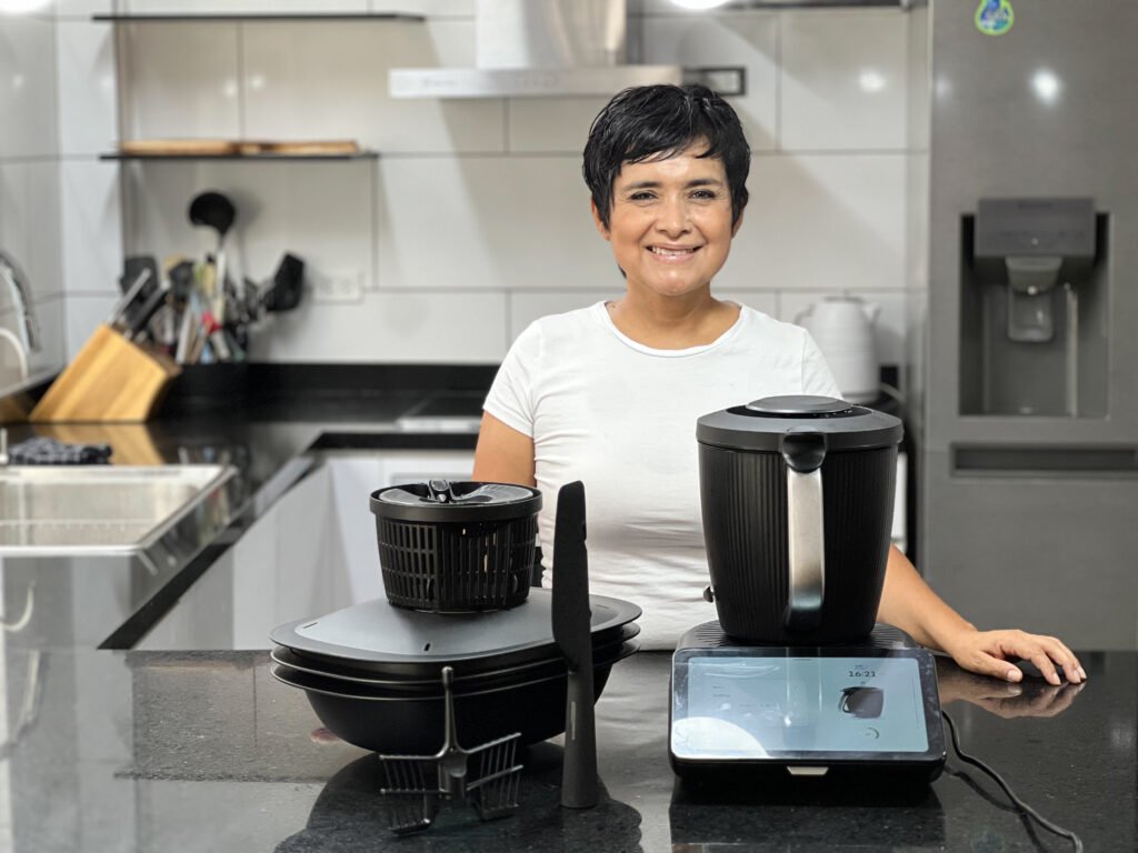 presentadora oficial thermomix peru